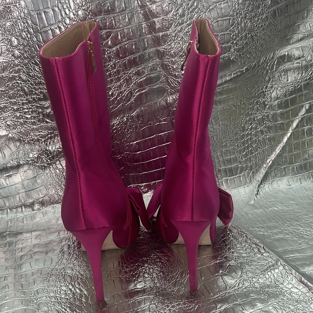 Woman boots - Picture 3 of 6